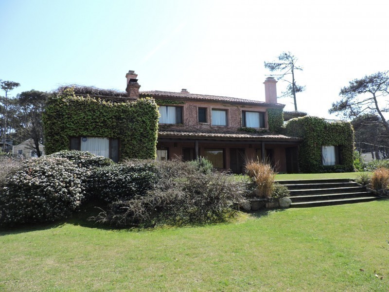 Casa en Montoya de 4 dormitorios